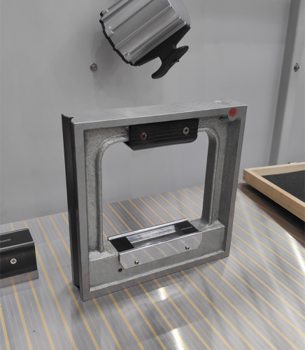 Precision square level